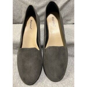 Ataiwee Women's 9 Faux Suede Flat Shoes Round Toe Classic Slip-on